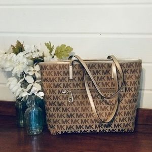 Michael Kors tote